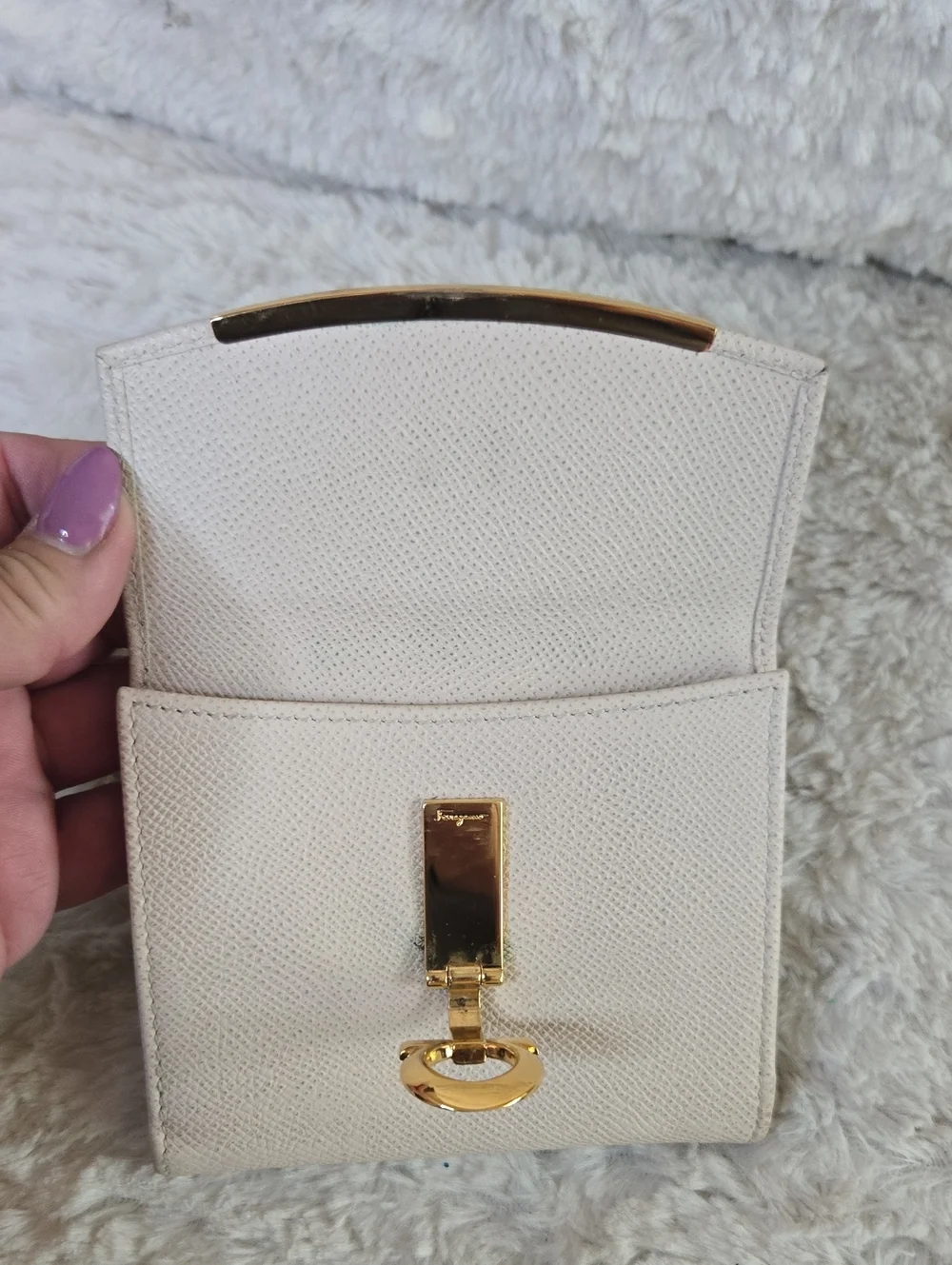 Salvatore Ferragamo Cream Leather Wallet with Gold Hardware EUC